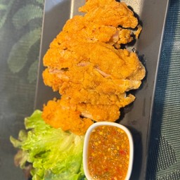 หมูทอดทงคัตสึน้ำจิ้มซีฟู๊ด (กับข้าว)