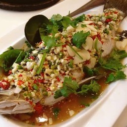 ปลากระพงนึ่งมะนาว