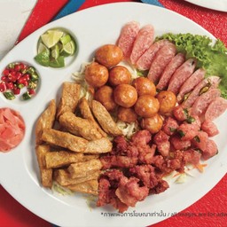 ชุดอิสานทอดรวม