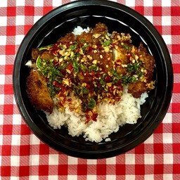 พัดกะเพราไก่กรอบ