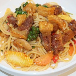 สปาเก็ตตี้ขี้เมาหมูกรอบ