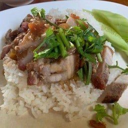 ข้าวมันหมูย่าง