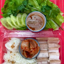 เมี่ยงหมูสามชั้นกิมจิ