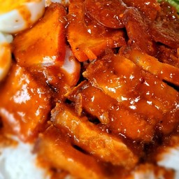ข้าวหมูแดง+หมูกรอบ