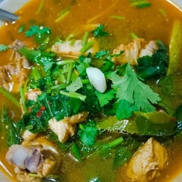 แกงอ่อมไก่