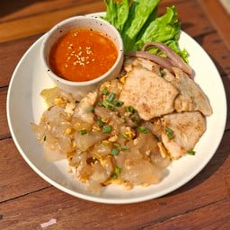 ก๋วยเตี๋ยวคั่ว อกไก่