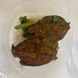 เครื่องแกงปลาดุกราดข้าว