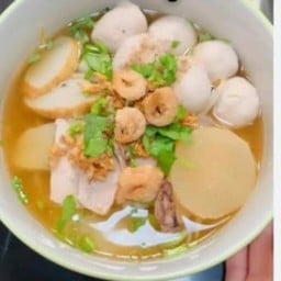 ร้านก๋วยเตี๋ยวแม่มาลา