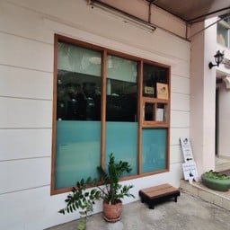 ร้านกาแฟ เทร็นต็อดโตะ ปรีดีพนมยงค์ 22