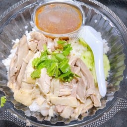 เจ้ชมพู่ ต้มเลือดหมู ข้าวต้ม ข้าวมันไก่ หมูแดง