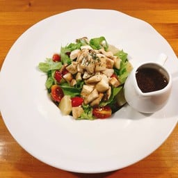 สลัดผักเห็ดย่าง