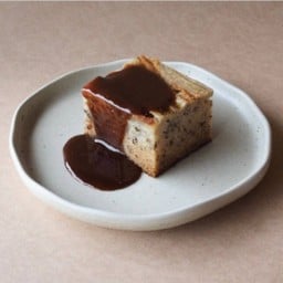 เค้กกล้วยหอม + คาราเมล