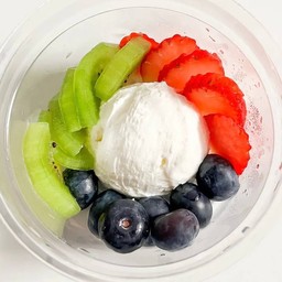 กรีกโยเกิร์ตรสธรรมชาติ 1 สกู๊ป+3 Topping