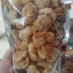แคบหมูทอดใหม่ทุกวันรับออเดอร์สั่งเยอมี.ราคาปลีก.ส่ง