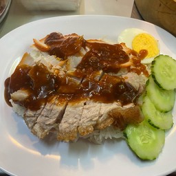 ข้าวหมูแดงหมูกรอบ