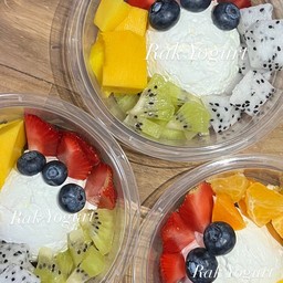 กรีกโยเกิร์ตผลไม้รวม+กราโนล่า