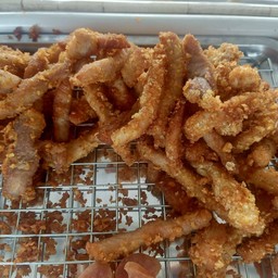 นานาหมูทอดน้ำพริกโคตรผัก