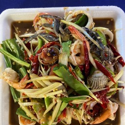 ตำทะเลรวม (กุ้ง, หมึก, หอยแครง)