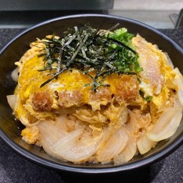 ข้าวคัตสึด้งไก่ทอด