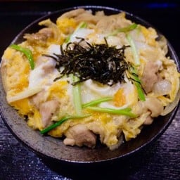 (เซ็ตข้าว)โอยาโกะด้ง(ไก่ไข่ข้น)พร้อมซุปสลัด