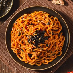 บะหมี่เกาหลี ผัดเผ็ดซอสไก่