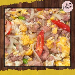 ข้าวราดแหนมผัดไข่