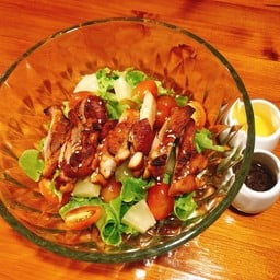 สลัดผักไก่สไปซี่