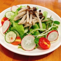 สลัดเห็ดชิเมจิ