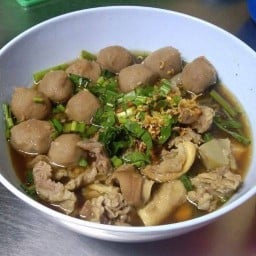 ก๋วยเตี๋ยวเนื้อเปื่อย หน้าวัดไผ่ตัน สาขา 1 หน้าวัดไผ่ตัน พหลโยธิน 15