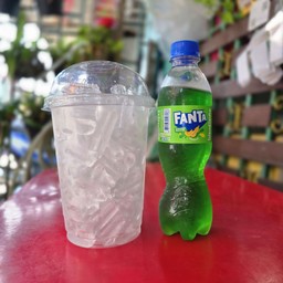 น้ำแข็งเปล่า+แฟนต้าเขียว