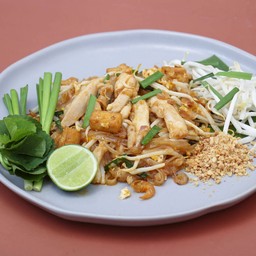 ผัดไทยไก่