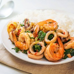 ข้าวกะเพราทะเล