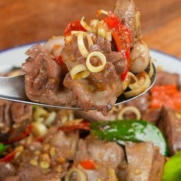 ผัดพริกแกงตะไคร้ราดข้าว