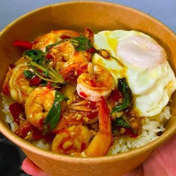 กระเพรากุ้ง + ไข่ดาว