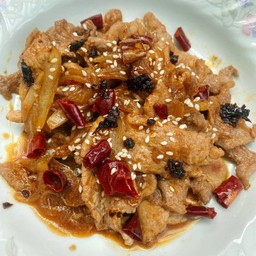 (ราดข้าว) หมูสไลด์ซอสหม่าล่าผัดแห้ง ไห่ตี้เหลา(HaiDiLao)
