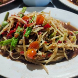 จานละ 40.- บาท