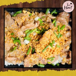 ข้าวราดผัดกระเทียม