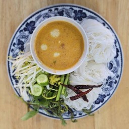 น้ำยาใต้ลูกชิ้นปลา