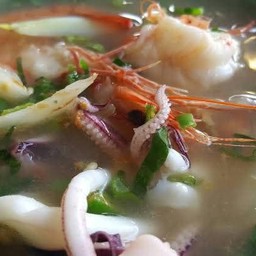 ต้มยำโป๊ะแตก