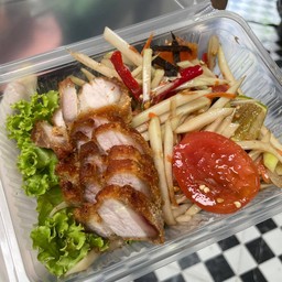 ส้มตำหมูกรอบ