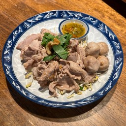 ลวกจิ้มหมู