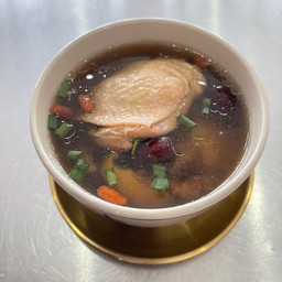 ไก่ตุ๋นยาจีน