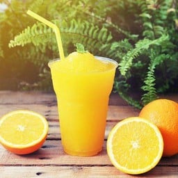 น้ำส้มสด