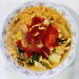 สุกี้หมู (น้ำ)