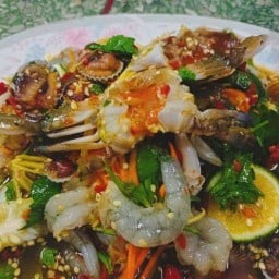 เรวัต ยำปูม้า ตามสั่ง ส้มตำ ยำแช่บ 169/2ช.ชยางกรู42