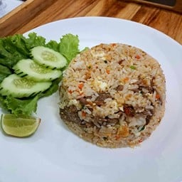 ข้าวผัดเนื้อ