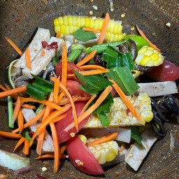 ตำข้าวโพดหมูยอปูปลาร้า