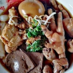ชูก้าไข่เจียว 39บาท ลูกชิ้นทอด&ปังปิ้ง
