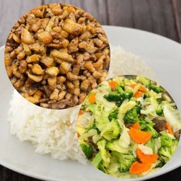 ข้าวราดหมูหวานชุ่มฉ่ำ+ผัดผักรวม