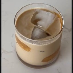 PB latte ลาเต้พีนัทบัตเตอร์